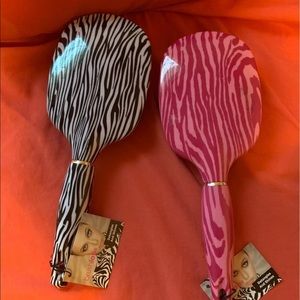 Brushlab brush - 43044 (pink stripe) & 43042 zebra print (black) .